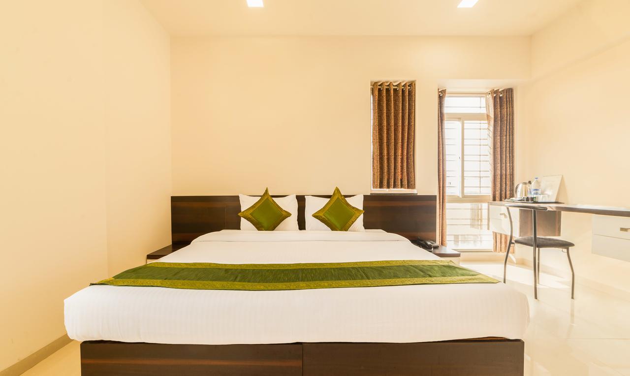 Hotel Treebo Trend Abode Nashik Esterno foto