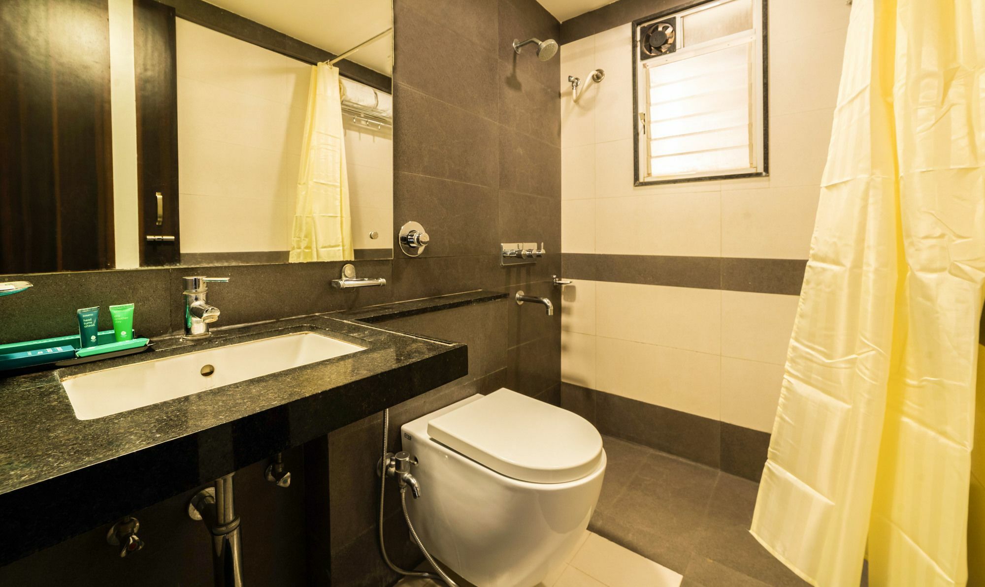 Hotel Treebo Trend Abode Nashik Esterno foto